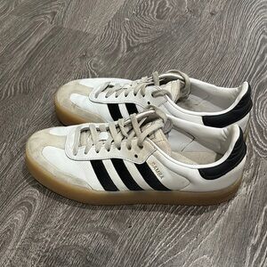Womens Sambae Adidas sneakers